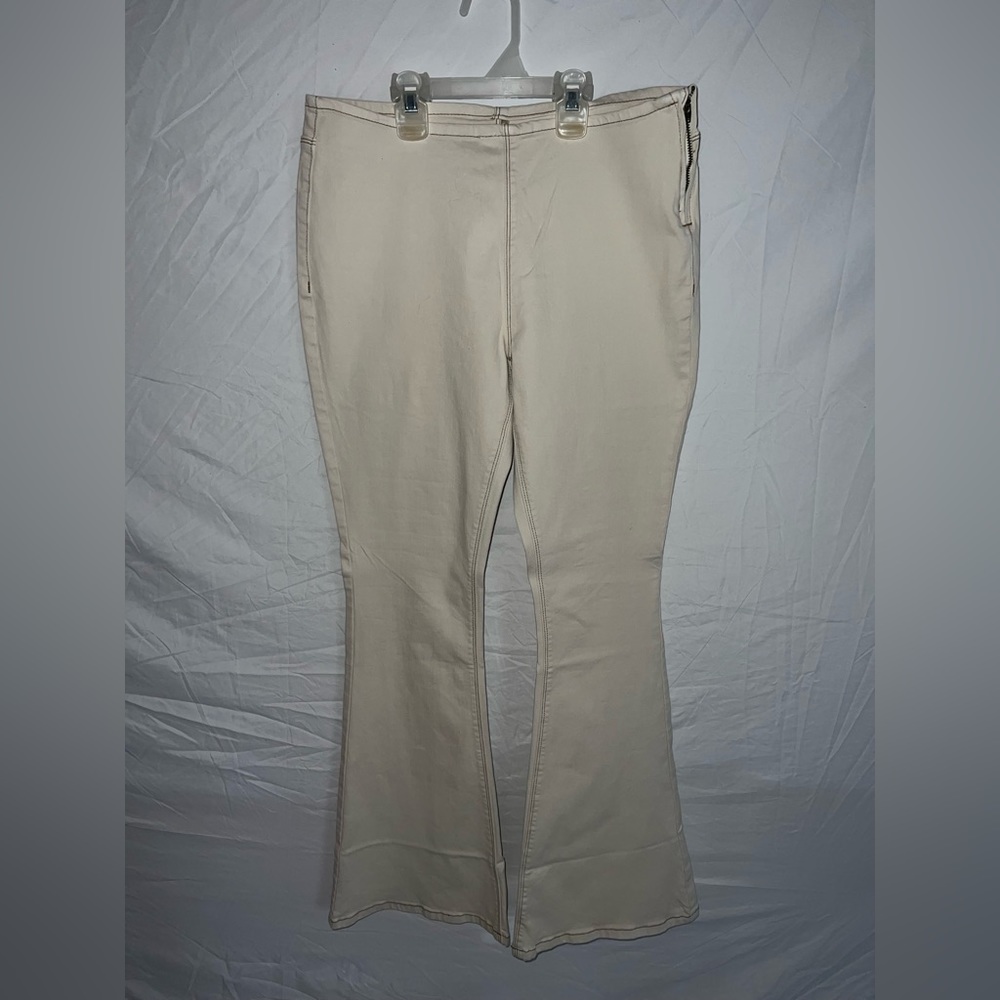 Off white, low rise flare jeans